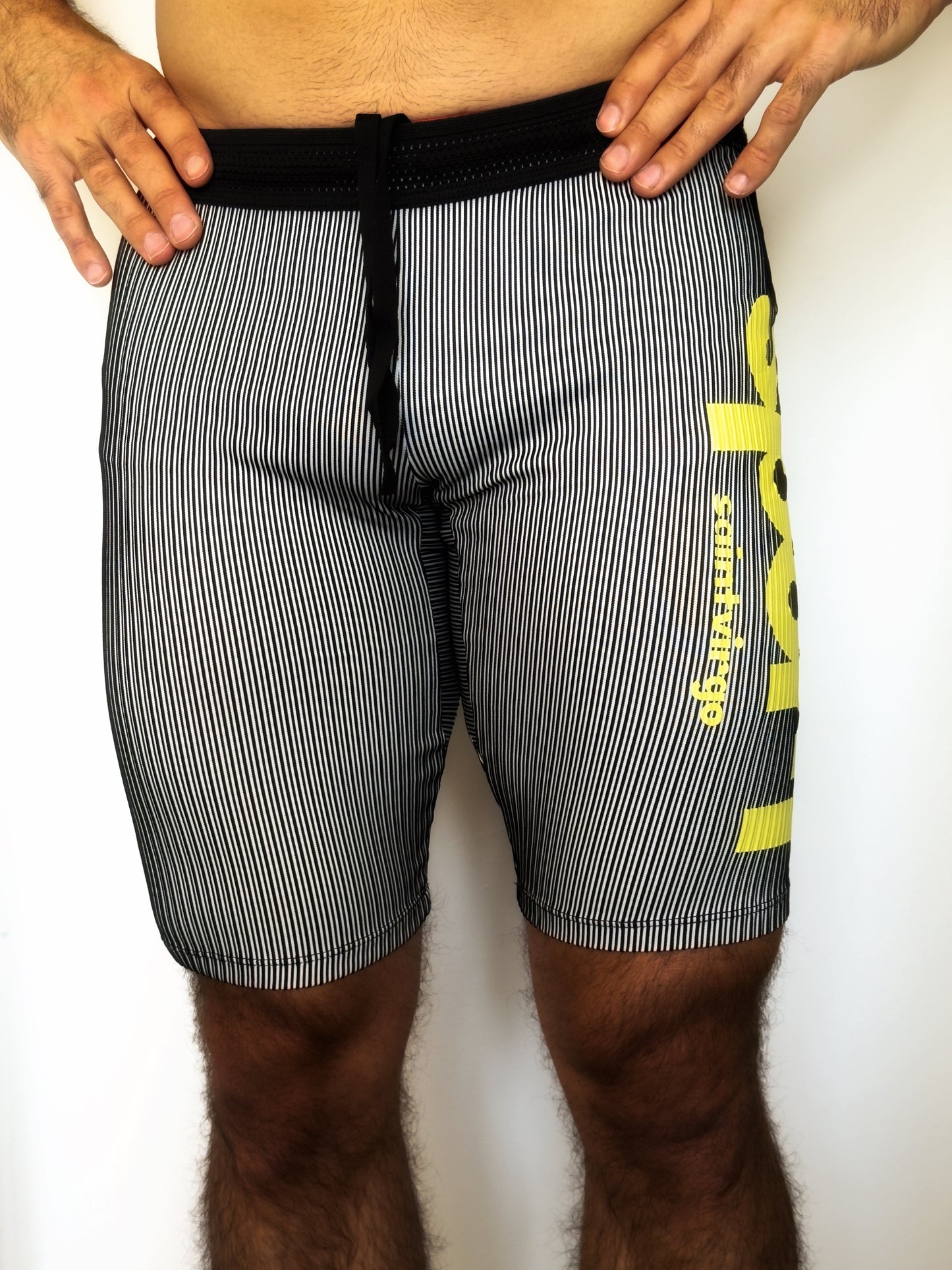 RUN HALF TIGHTS | Black/White Yellow