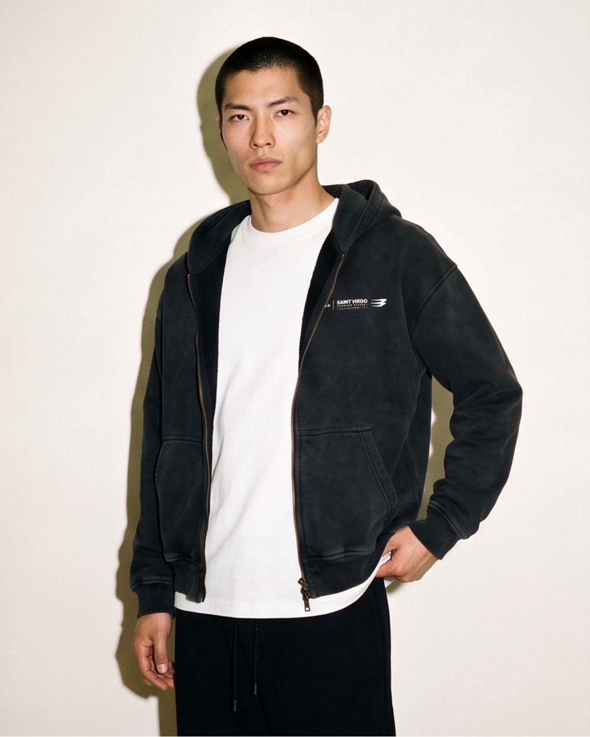 HOLLYWOOD ZIPPED HOODIE